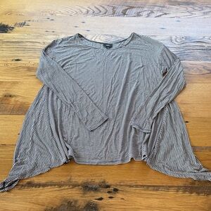 Mossimo Supply Co. Black and White Striped Long Sleeve Top - size L
